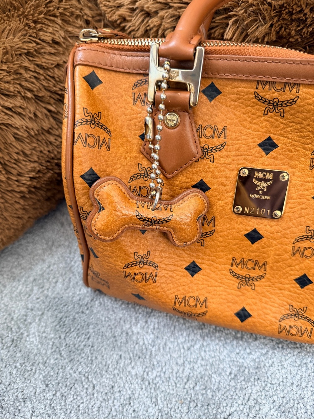 MCM Cognac Bone Charm - Picture 2 of 3